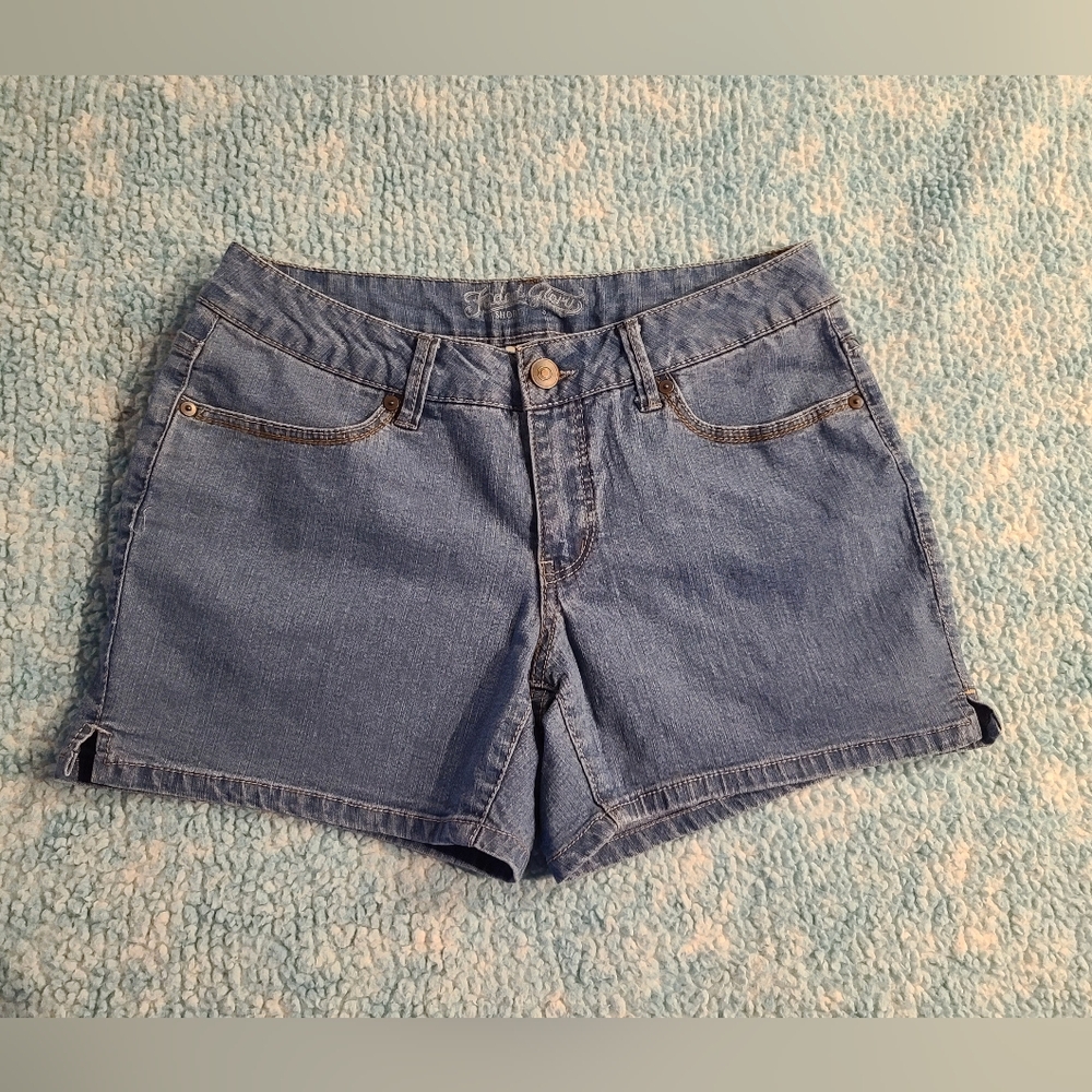 Faded Glory Classic Light Blue Women's Sz 8 Denim Shorts, EC